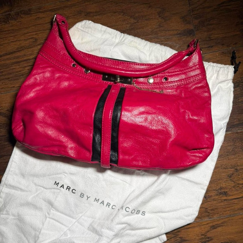 Marc by Marc Jacobs Hot Pink Leather Shoulder Bag with Black Stripes